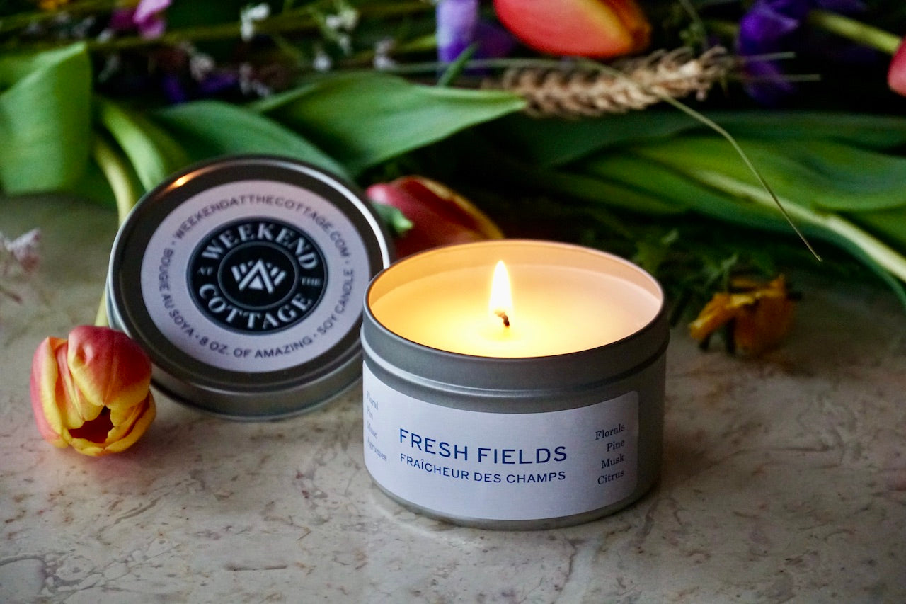 FRESH FIELDS SCENTED CANDLE