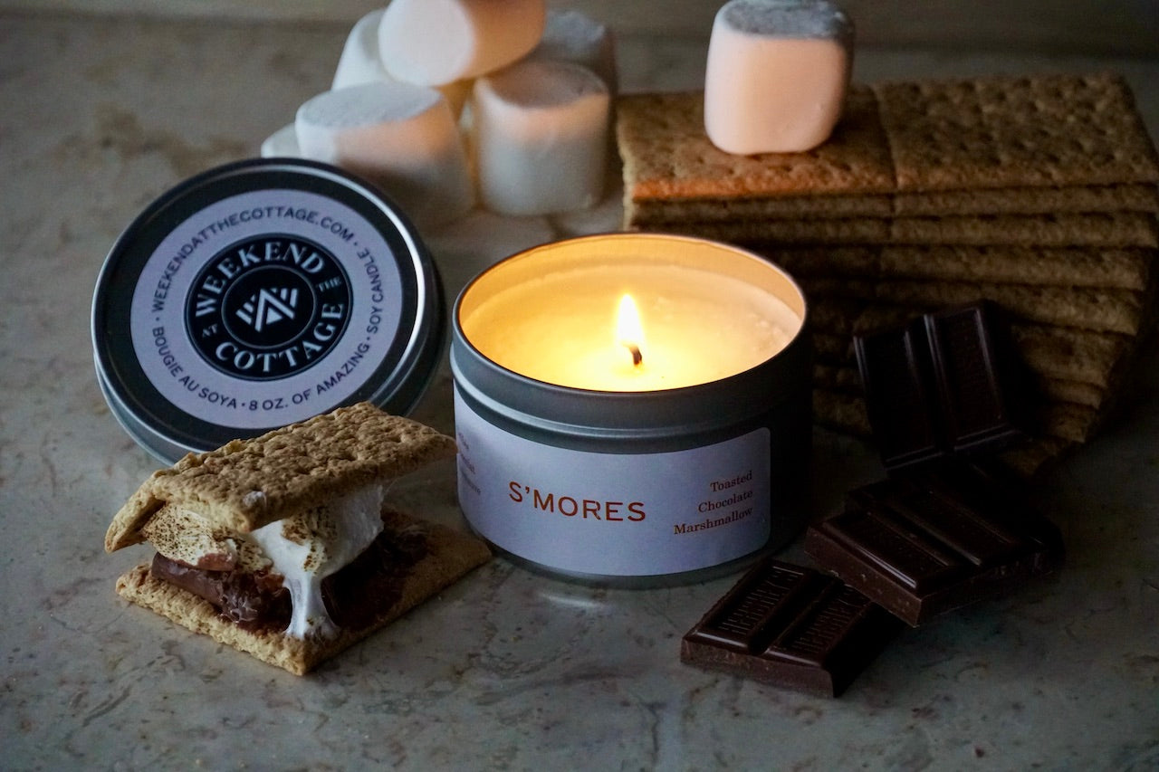 S’MORES SCENTED CANDLE